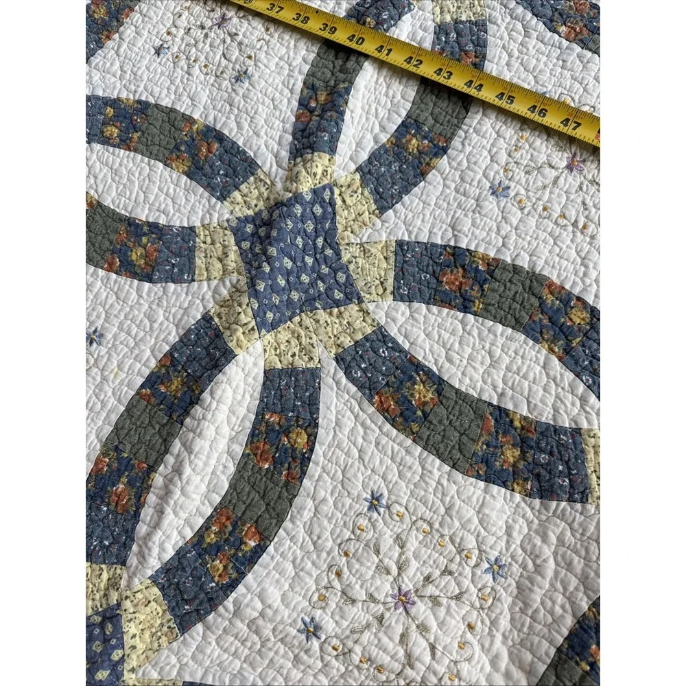 Vintage Double Wedding Ring Floral Patchwork Quilt Queen 81x83 Blue Cream Green
